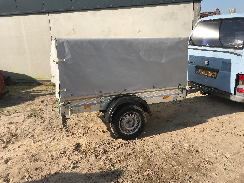 Nette jonge aanhangwagen met huif, Autos : Divers, Remorques, Enlèvement