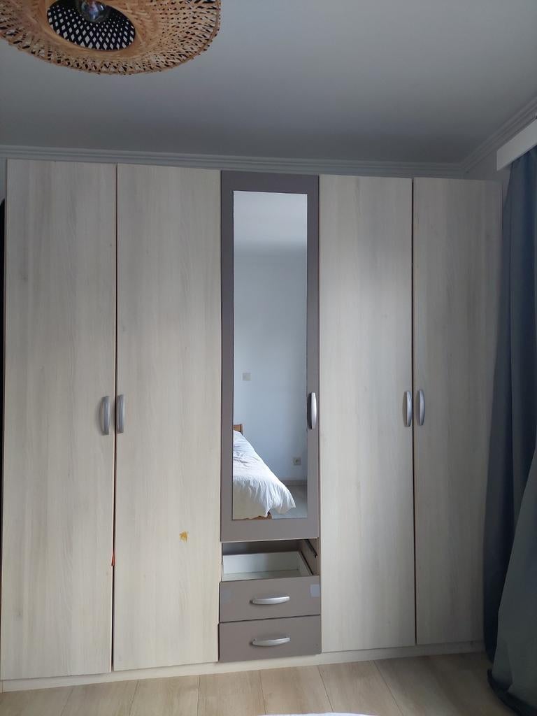 Kleerkast met leggers, schuiven en 2 hangers, Huis en Inrichting, Ophalen