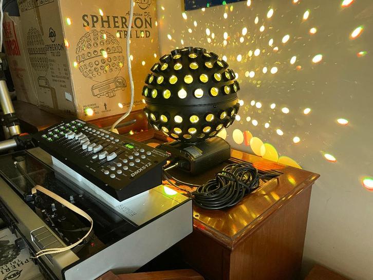 Jeu de lumières, Services & Professionnels, Musiciens, Artistes & DJ