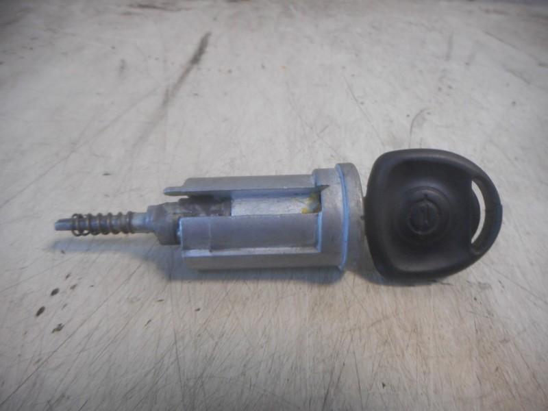 NEIMAN / COMMUTATEUR D ALLUMAGE + CLEF Opel Astra F (53B), Autos : Pièces & Accessoires, Autres pièces automobiles, Opel, Utilisé