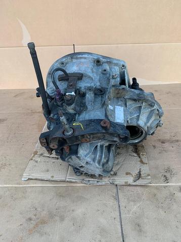  versnellingsbak PK5013 opel vivaro renault trafic 1.9D 5 ba beschikbaar voor biedingen