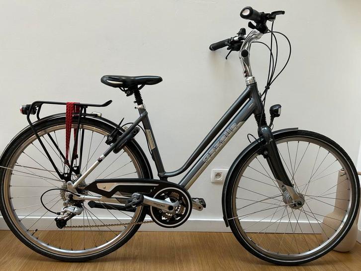 Gazelle goldline ultimate, Fietsen en Brommers, Fietsen | Dames | Sportfietsen en Toerfietsen, Zo goed als nieuw, Gazelle, Ophalen
