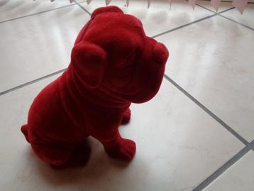 Tirelire chien rouge. Genre velours