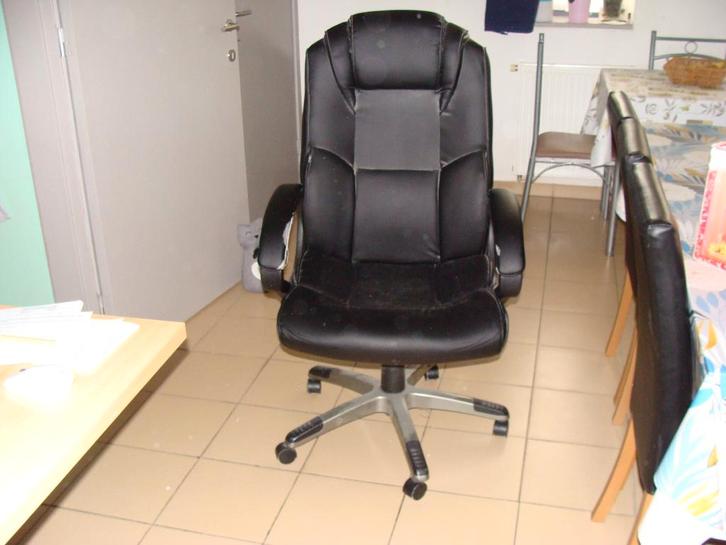 Fauteuil de bureau en cuir noir Free, Maison & Meubles, Chaises de bureau, Utilisé, Chaise de bureau, Noir, Enlèvement ou Envoi
