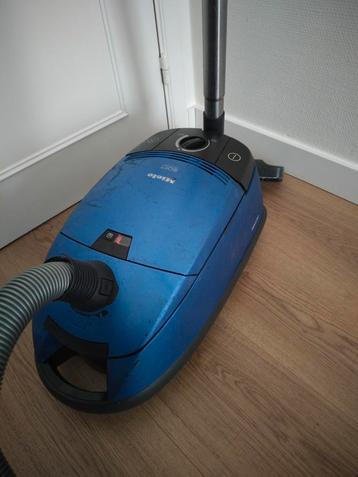 Miele stofzuiger Soft Blue 300....1800 Waat in beschikbaar voor biedingen