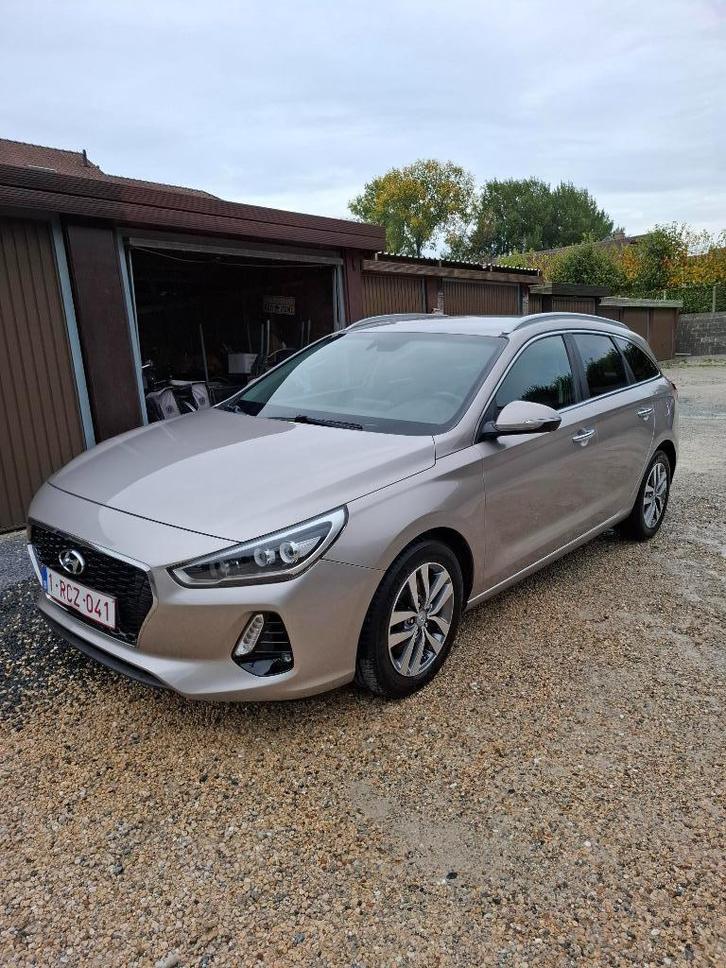 Huyndai i30 wagon, Auto's, Hyundai, Particulier, i30, ABS, Achteruitrijcamera, Adaptieve lichten, Adaptive Cruise Control, Airbags