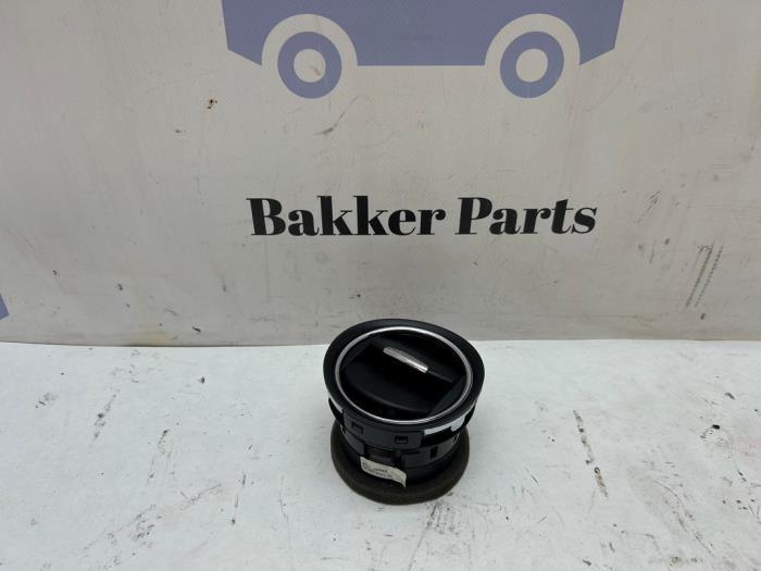 Grille aération tableau de bord d'un Ford Mondeo, Autos : Pièces & Accessoires, Tableau de bord & Interrupteurs, Ford, Utilisé