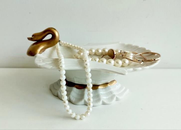 Potje in de vorm van een zwaan, Porcellana D'Arte Ermete, Antiek en Kunst, Antiek | Woonaccessoires, Ophalen of Verzenden