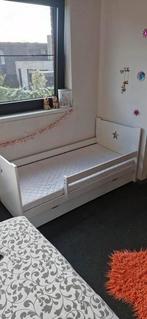 Kinderbed, Kinderen en Baby's, Kinderkamer | Bedden, Ophalen of Verzenden, Zo goed als nieuw, Matras
