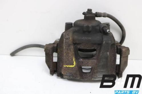 Remklauw linksvoor VW Tiguan 5N 5N0615123, Auto-onderdelen, Remmen en Aandrijving, Gebruikt