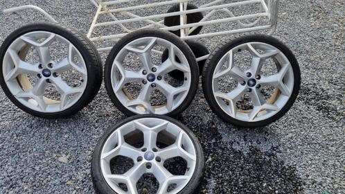 Ford Focus 19 inch originele velgen en banden, Auto-onderdelen, Banden en Velgen, Banden en Velgen, Zomerbanden, 19 inch, 225 mm