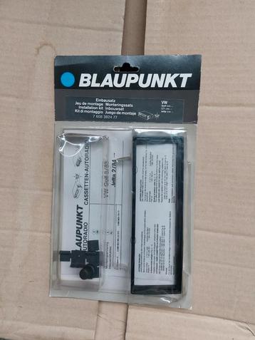Golf/jetta mk2 radio inbouwframe, nieuw oldstock beschikbaar voor biedingen