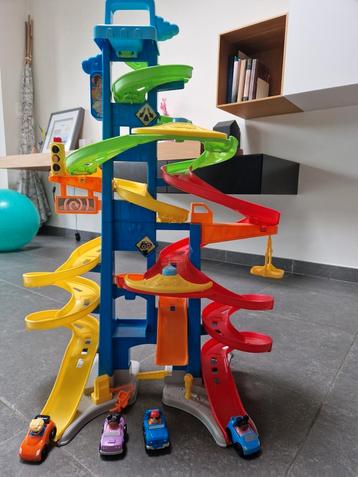 Racebaan Fisher Price beschikbaar voor biedingen