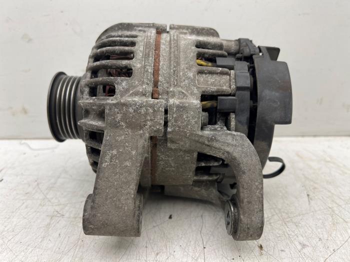Dynamo van een Opel Corsa, Auto-onderdelen, Motor en Toebehoren, Opel, Gebruikt, 3 maanden garantie, Ophalen of Verzenden