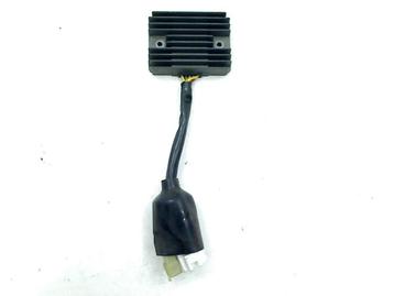 SPANNINGSREGELAAR VFR 800 Fi 1998-2001 (VFR800Fi RC46) beschikbaar voor biedingen