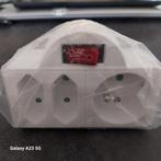 FICHE DOMINO 1X16A + 2X2.5A BLANC + INTERRUPTEUR - NEUF!!, Enlèvement, Neuf, Appareillage