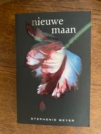 Boek: Nieuwe Maan, Boeken, Fantasy, Ophalen of Verzenden, Zo goed als nieuw