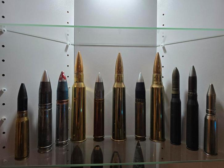 LOT 03  Diverse obussen, hulzen, patronen, kogels. INERT !, Verzamelen, Militaria | Tweede Wereldoorlog, Ophalen of Verzenden