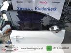 Peugeot 208 Rechtsvoor 2015 zonder spiegel, Deur, Gebruikt, Ophalen of Verzenden, Peugeot