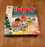 Twister kerst editie, Hobby en Vrije tijd, Gebruikt, Ophalen of Verzenden, Drie of vier spelers, MB SPELLEN