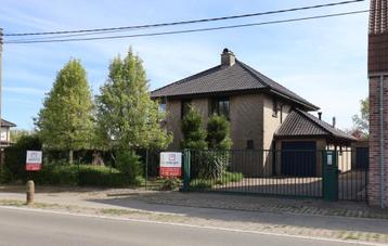 Villa met ruime zonnige tuin te Assenede beschikbaar voor biedingen