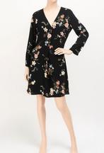 Robe femme fleurie taille S M, Vêtements | Femmes, Robes, Enlèvement ou Envoi