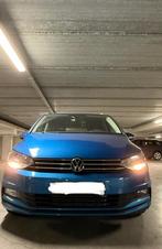 VOLKSWAGEN TOURAN 1.5 TSI 150cv 14000km essence etat neuf, Auto's, Voorwielaandrijving, 1498 cc, 4 cilinders, Blauw