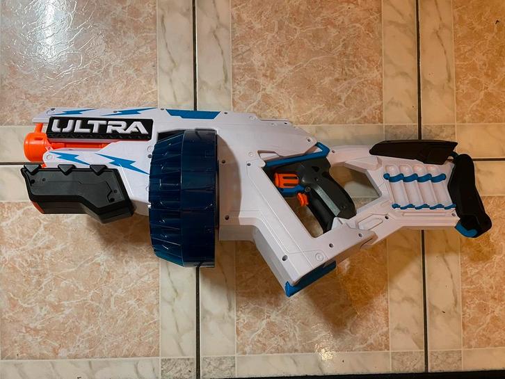 NERF Ultra One Screamer Blaster – incl. 10 pijltjes 02, Enfants & Bébés, Jouets | Extérieur | Jeu d'action, Comme neuf, Enlèvement