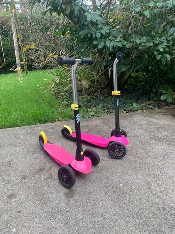 Lot de 2 trottinettes 3 roues beschikbaar voor biedingen