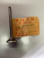 soupape d'échappement honda vf1000F,VF1000R.  NOS