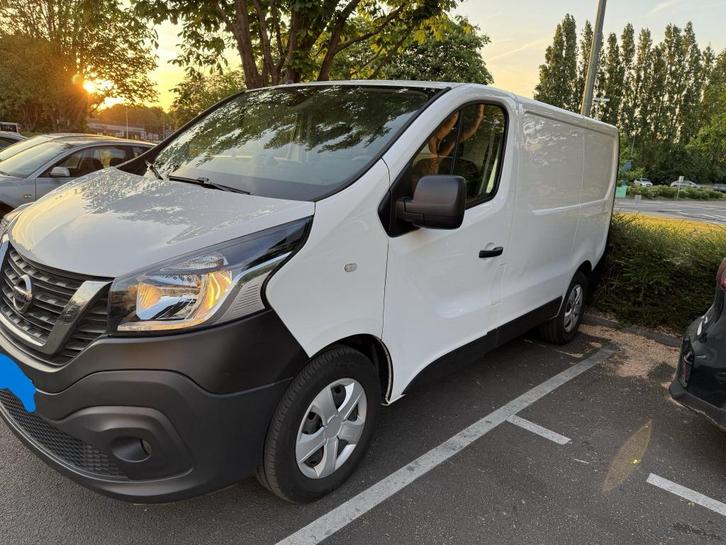 NISSAN NV300  FOURGON OPTIMA L1H1 2.8T DCT, Auto's, Bestelwagens en Lichte vracht, Particulier, Achteruitrijcamera, Adaptive Cruise Control