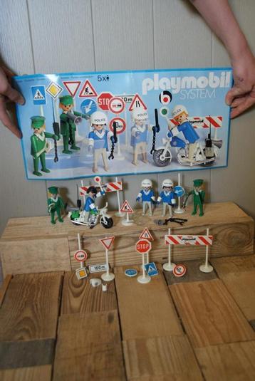 vintage Playmobil: 5 verkeersagenten / politieagenten 3226 beschikbaar voor biedingen