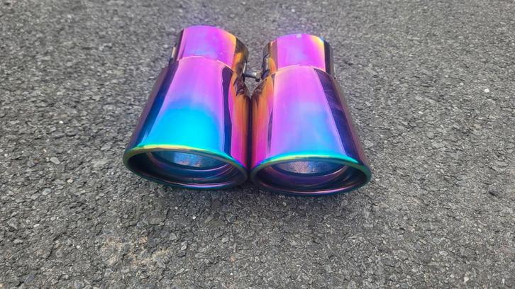 Gebruikte uitlaat sierstukken – titanium/rainbow look – Ø63, Auto-onderdelen, Overige Auto-onderdelen, Ophalen of Verzenden