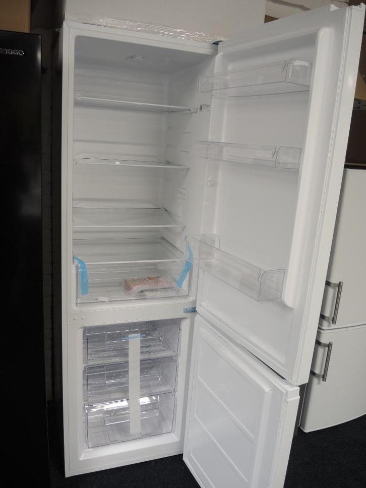 Wiggo koelkast 3s,  5 jaar garantie., Elektronische apparatuur, Koelkasten en IJskasten, Nieuw, Met aparte vriezer, 200 liter of meer