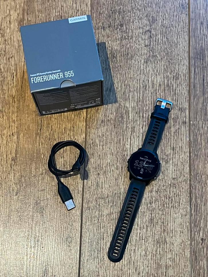 Garmin Forerunner 955, Bijoux, Sacs & Beauté, Montres de sport, Comme neuf, Enlèvement