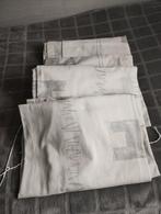 A DONNER tentures et nappes differentes couleur, Enlèvement