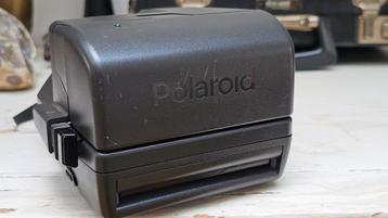 2 x Polaroid 636 vintage en gros plan., Enlèvement ou Envoi, Comme neuf, Polaroid, Polaroid
