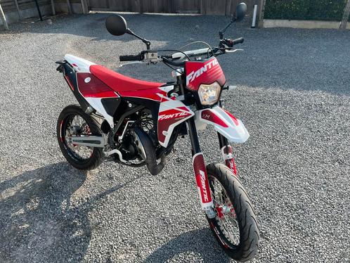 Fantic XM50 | 2023 | <5000 km, Fietsen en Brommers, Brommeronderdelen | Algemeen, Zo goed als nieuw, Ophalen