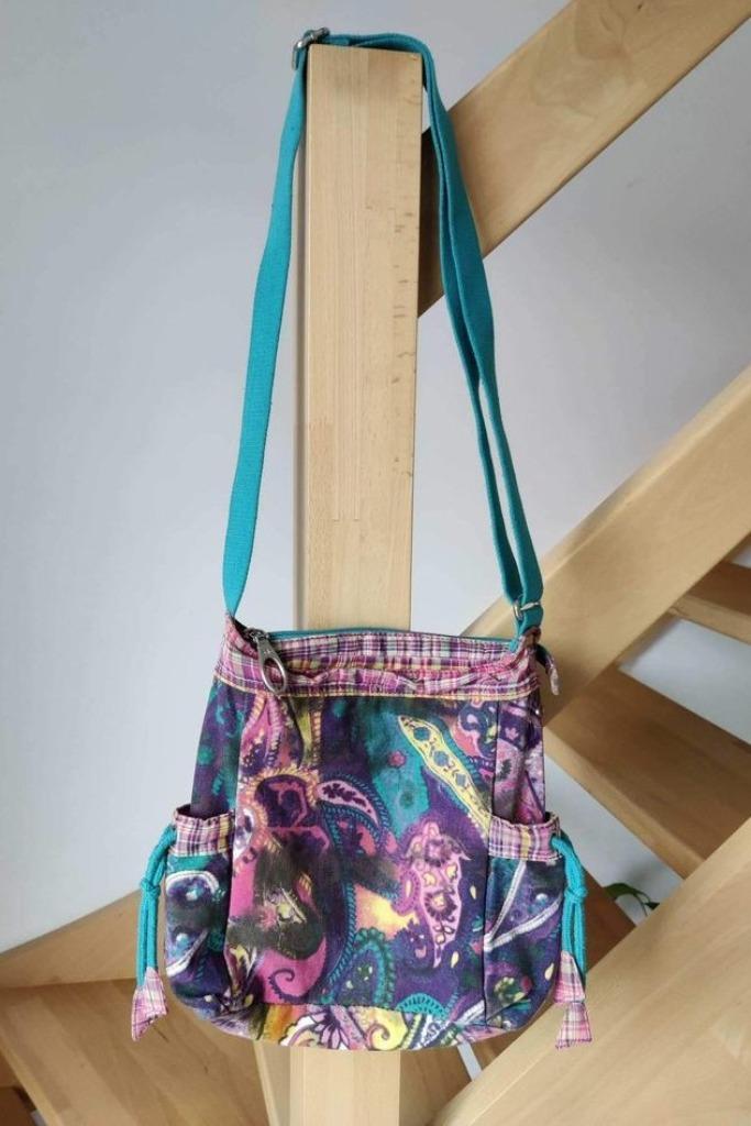 Hippe crossbody tas EDC Esprit met lange verstelbare riem, Handtassen en Accessoires, Tassen | Schoudertassen, Zo goed als nieuw