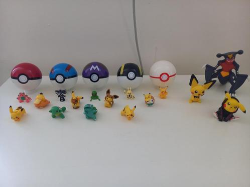divers petite figurine pokemon etat neuf, Verzamelen, Beelden en Beeldjes, Zo goed als nieuw, Overige typen, Ophalen of Verzenden