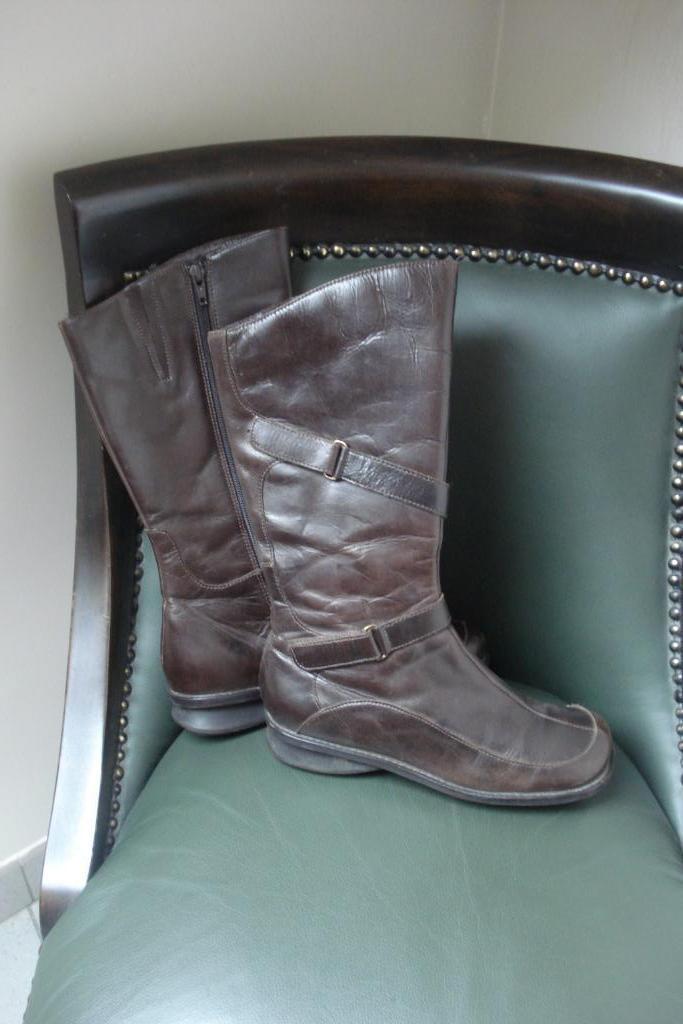 Kickers bruine laarzen, dames. mt 37, Kleding | Dames, Schoenen, Gedragen, Hoge laarzen, Bruin, Ophalen of Verzenden