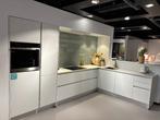 !!!TE KOOP!!! Showroomkeuken, Huis en Inrichting, Ophalen, Wit, Hoekkeuken, Nieuw