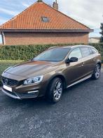 Volvo V60 Cross country 2.0 D3 Geartronic Momentum Euro 6, Auto's, Volvo, 4 cilinders, Leder, 5 deurs, USB