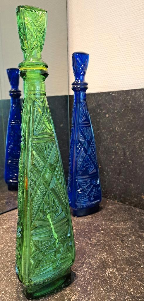 Paar glazen karaffen van ROSSINI GUENUINE Empoli, Italië, Antiek en Kunst, Kunst | Designobjecten, Ophalen of Verzenden