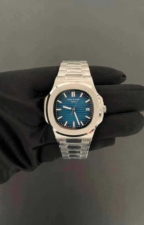 Patek Philippe Nautilus (Staat: Nieuw), Handtassen en Accessoires, Horloges | Heren, Zo goed als nieuw, Ophalen of Verzenden