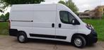 PEUGEOT BOXER L2H2 2023 60000KM EURO6 FULL OPTION  NIEUWSTAA, Auto's, Bestelwagens en Lichte vracht, Euro 6, Cruise Control, Particulier