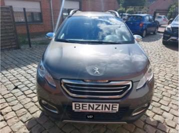 Peugeot 2008 style / 2016/ 110000km/ 1.2 benz pure t/ €9990, Auto's, Stof, Zwart, Bedrijf, Zilver of Grijs