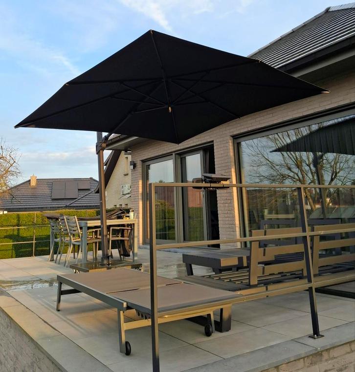 Zweefparasol jasmijn 300x300 te koop, Jardin & Terrasse, Parasols, Comme neuf, Parasol flottant, 3 à 4 mètres, Inclinable, Réglable