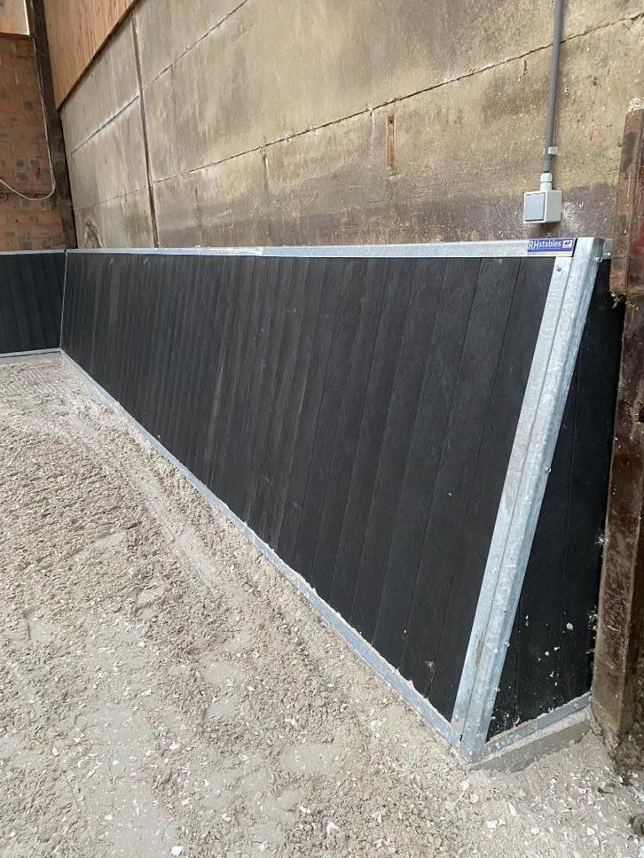 hoefslagkering, rijbakomranding , rijbak afrastering, piste, Dieren en Toebehoren, Stalling en Weidegang, Opfok, Stalling, Accessoires