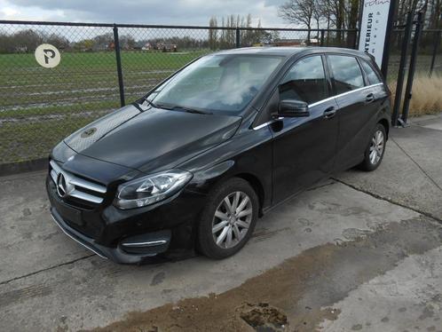 Mercedes B180 essence BlueEFFICIENCY Sports Tourer EURO 6, Autos, Mercedes-Benz, Entreprise, Achat, Classe B, ABS, Airbags, Air conditionné